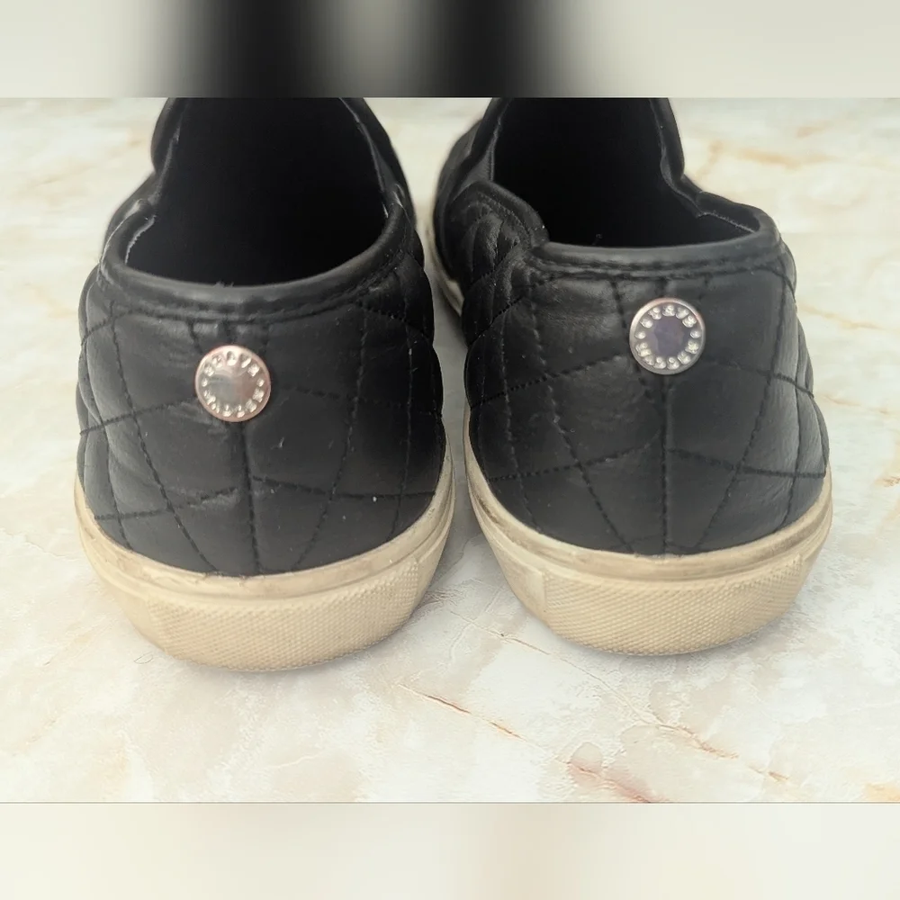 Steve Madden slip steve